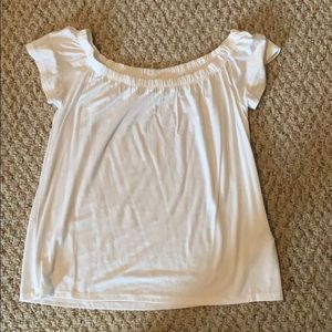 Hollister white shit never worn (all offers will be considered)